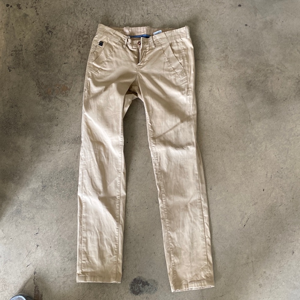 Gstar Bronson slim chino pants . Super flattering slash pockets. Perfect khakis.